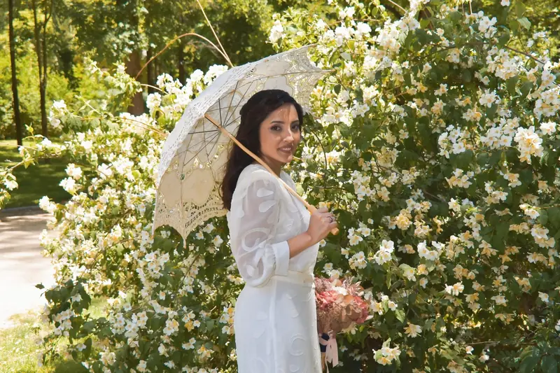 Novia maquillada y peinada a domicilio por Rebeca Sánchez, maquilladora en Aranjuez